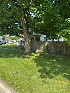 5th image of 136 Howard St