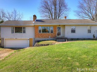 9050 Old Belding Rd NE, Rockford, MI 49341