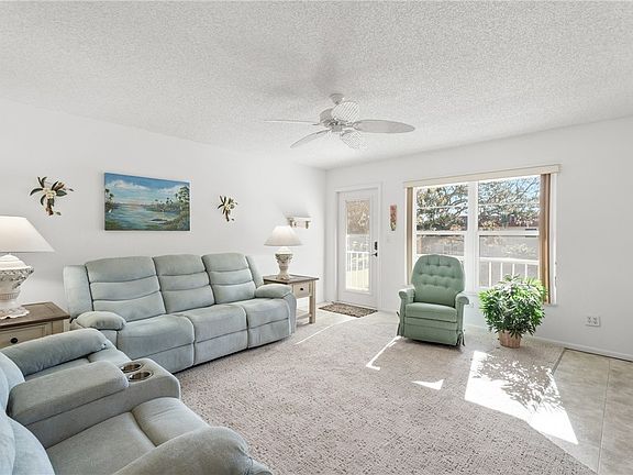 5th image of 60 Woodland Dr APT 202