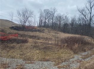 490 Freedom Crider Rd, Freedom, PA 15042