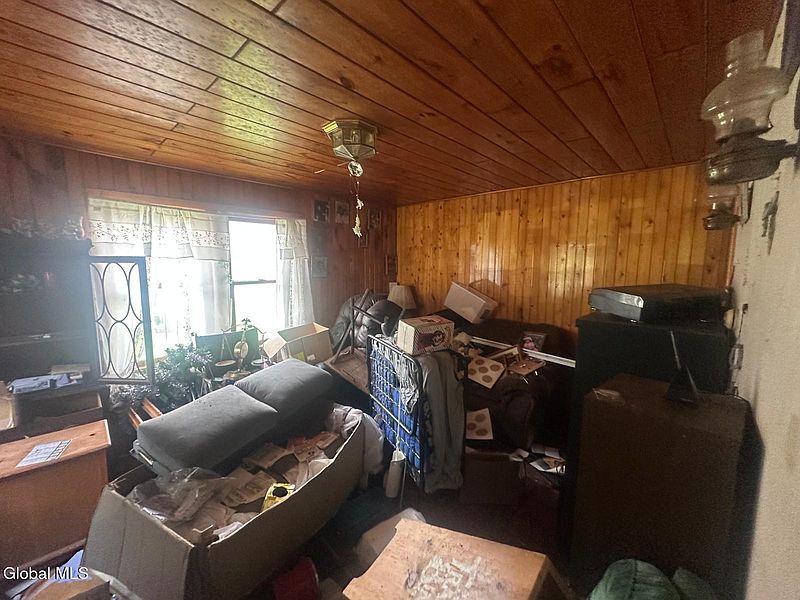3rd image of 8568 Coleman Road