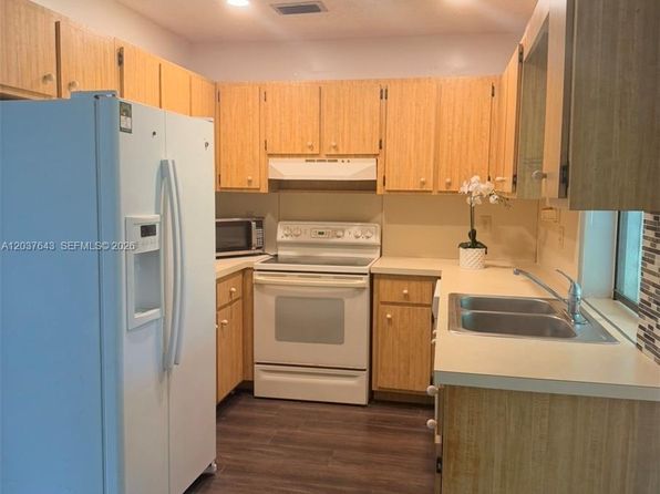 792 Lantern Tree Ln #792