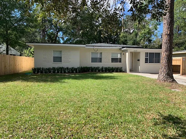 5640 Graywood Rd