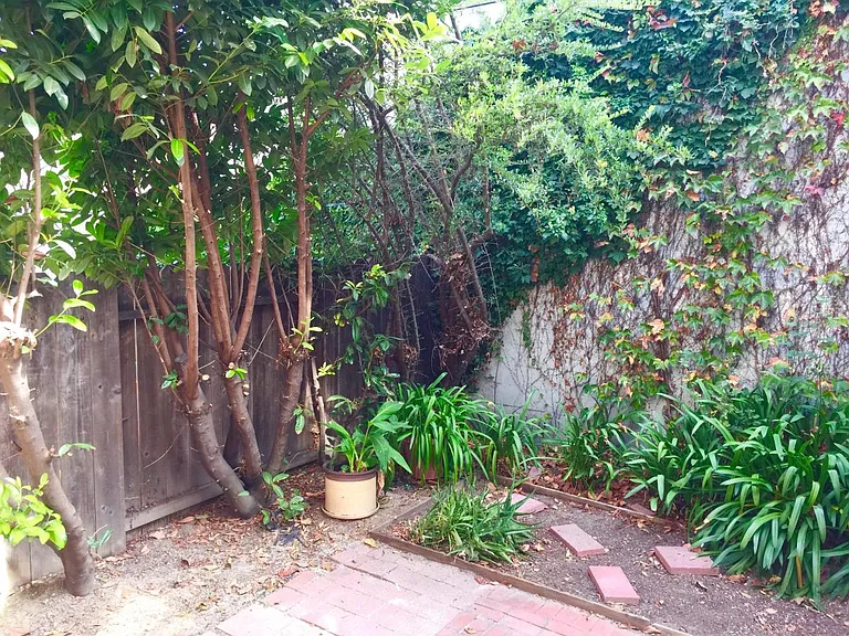 743 Adams St — Photo 35