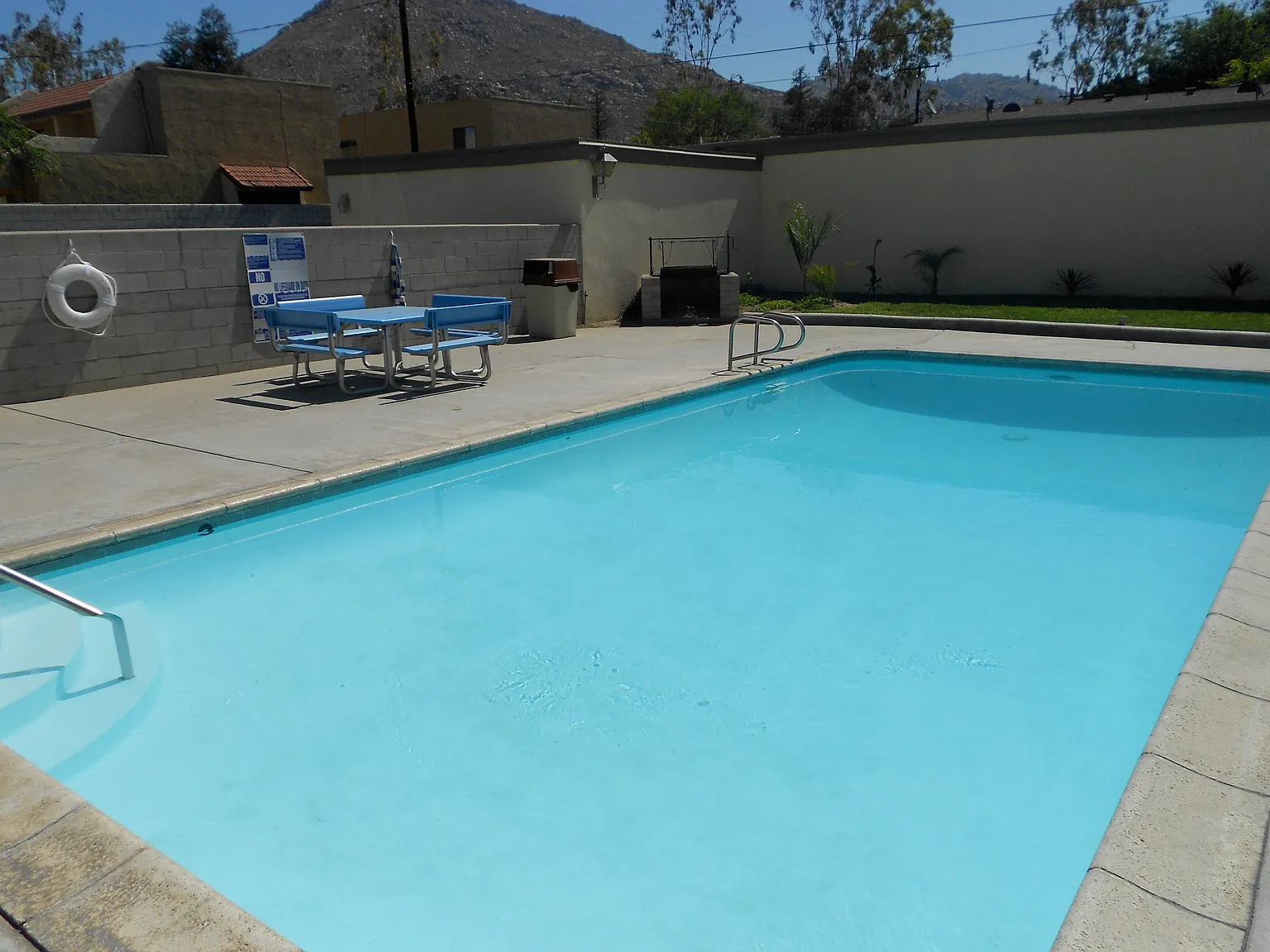 2 bed, 825 sqft, $1,750 — Photo 1
