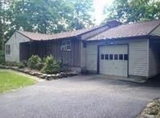 7 Hemlock Rd, Poughkeepsie, NY 12603