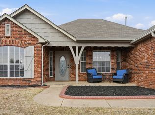 27529 E 112th St S, Coweta, OK 74429