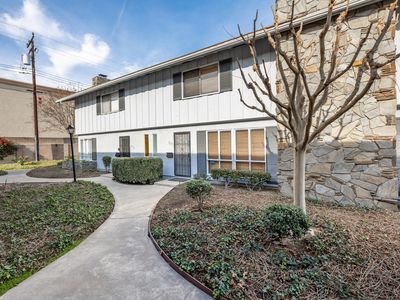 1119 E 1st St, Tustin, CA, 92780