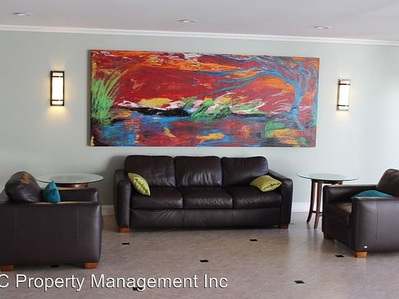 3rd image of 316 N El Camino Real APT 309