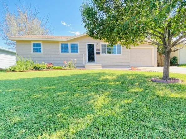 1616 Jan St, Garden City, KS 67846
