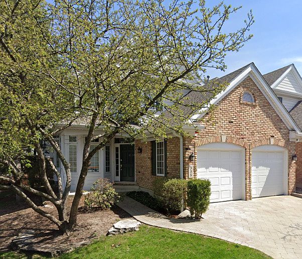 1st image of 335 Reserve Cir