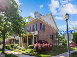 202 Oak Knoll Ter, Rockville, MD