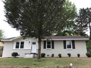 420 Burns Rd, Trenton, TN 38382