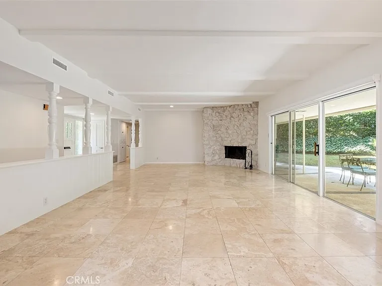 3969 Longridge Studio Ctr — Photo 8