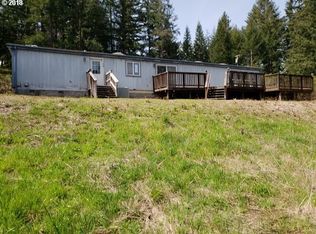 253 Upper Terrace Ln, Glide, OR 97443