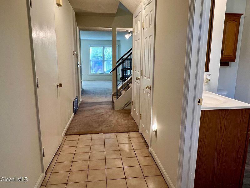 5th image of 92 Westchester Drive