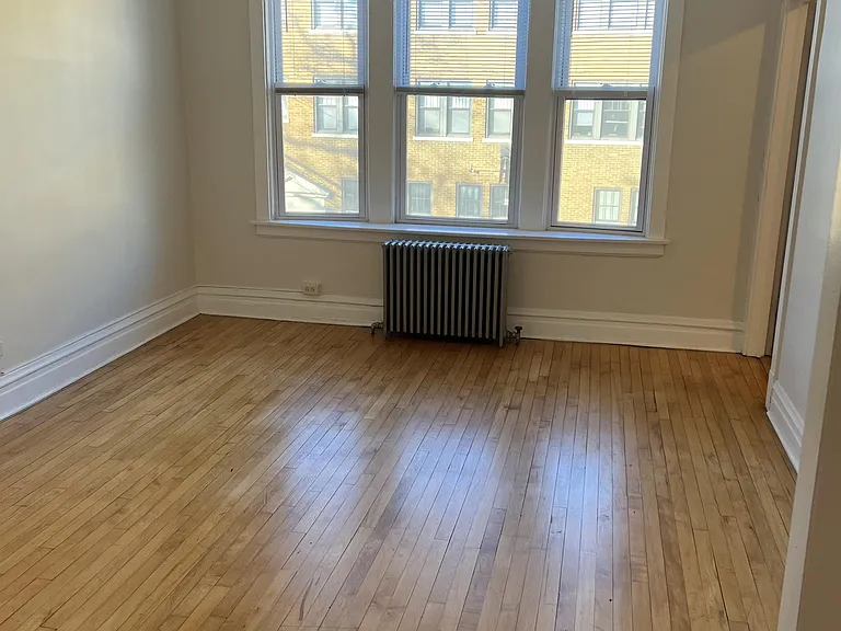 408-410 Marengo Avenue - 2N — Photo 9