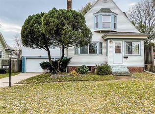 908 Prince St, Pekin, IL