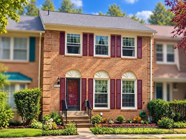 9040 Rosewall Ct, Springfield, VA 22152