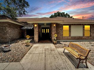 6044 Country Club Rd, Zephyrhills, FL 33544