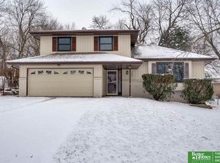 2807 Hansen Cir, Bellevue, NE 68005