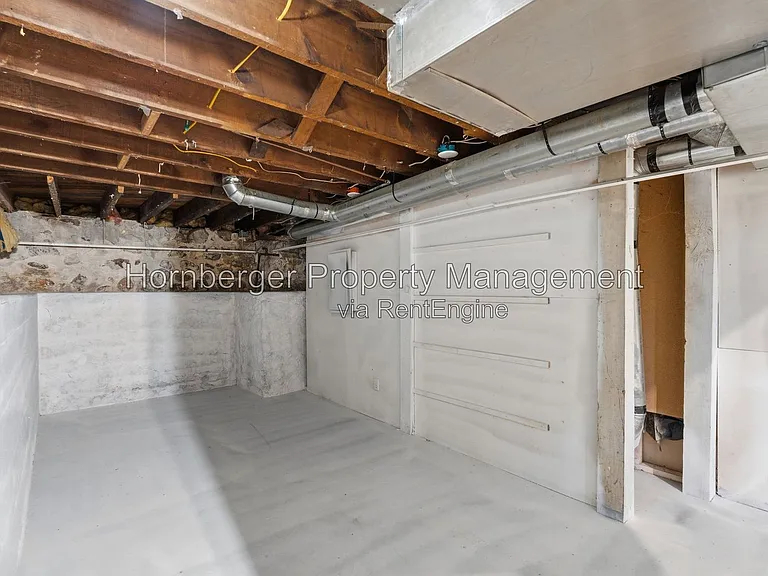 1128 W Spofford Ave — Photo 22