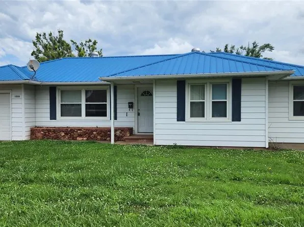 1026 Hume St, Perryville, MO 63775