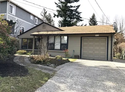 9117 25th Ave NE — Photo 2
