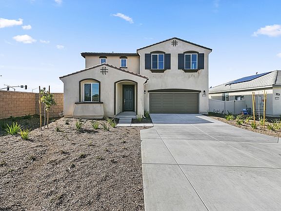 Welcome home to 32999 Fleets Road