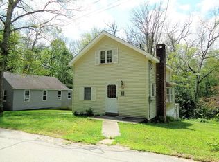 37 Racicot Ln, Sturbridge, MA 01518