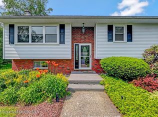 478 State Route 106, Carbondale, PA 18407