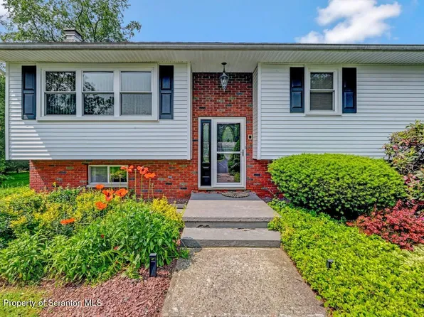 478 State Route 106, Carbondale, PA 18407