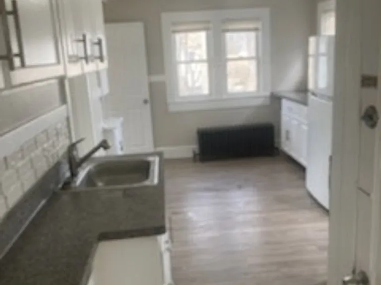 80 Fleming St — Photo 8