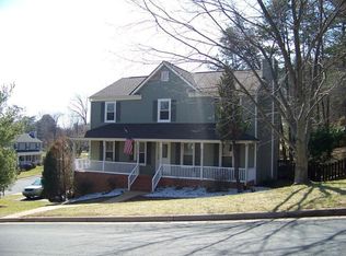 1546 Surry Hill Ct, Charlottesville, VA