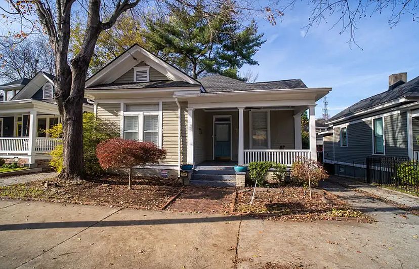 1st image of 757 Lake Ave NE