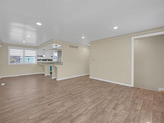 5th image of 2404 Albert Lee Ave