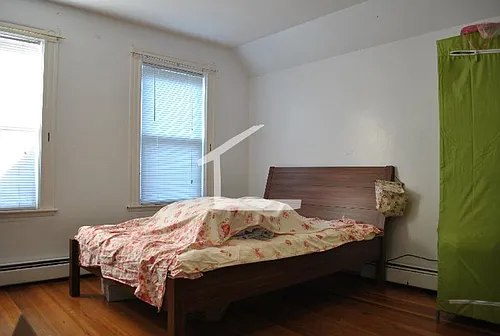 12 Chester St #3V Photo 1
