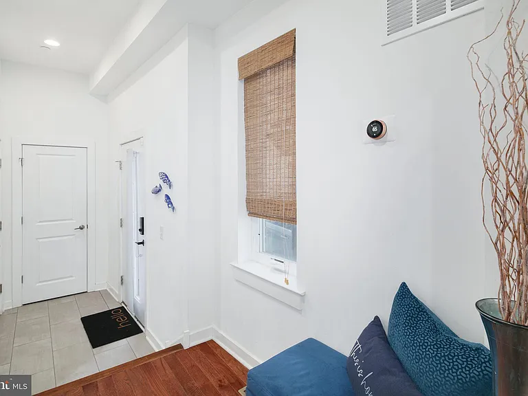 159 E Allen St #1 — Photo 5