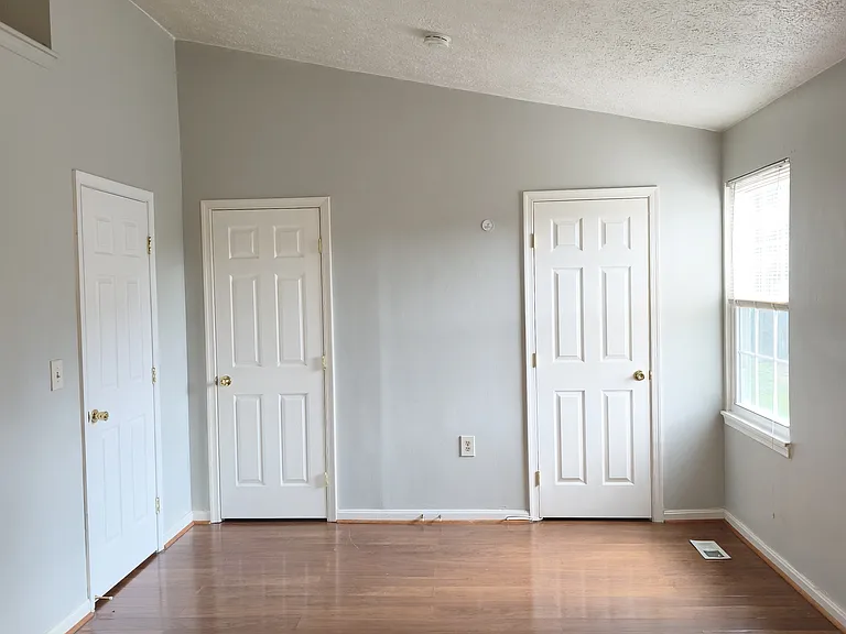 10500 Joyceton Dr — Photo 10