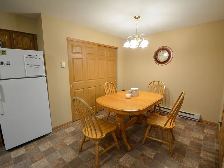 1872 Deerhaven Ln NE #5 — Photo 6