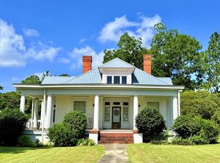 180 Oak St, Omega, GA 31775