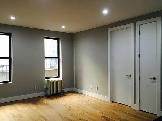 Rented by Weissman Realty | media 21