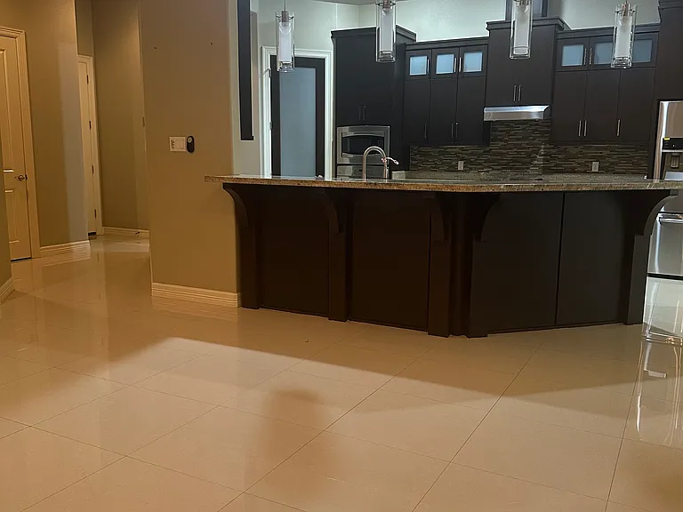 2605 Grand Canal Dr — Photo 8