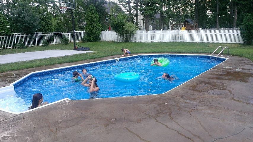 2nd image of 1109 Periwinkle Dr