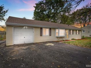 1738 E Highview Dr, Arnold, MO 63010