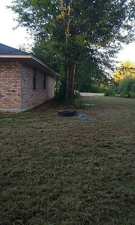 1st image of 110 Sowescor St