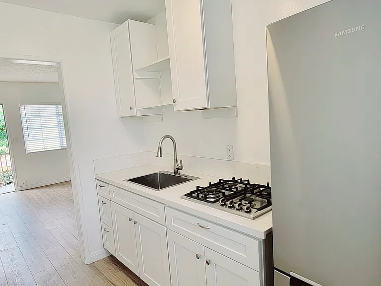 4045 Slauson Ave #21 — Photo 7