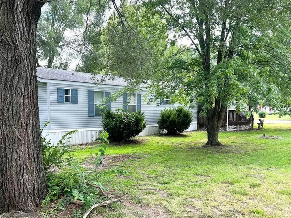 102 E Main St, Bath, IL 62617