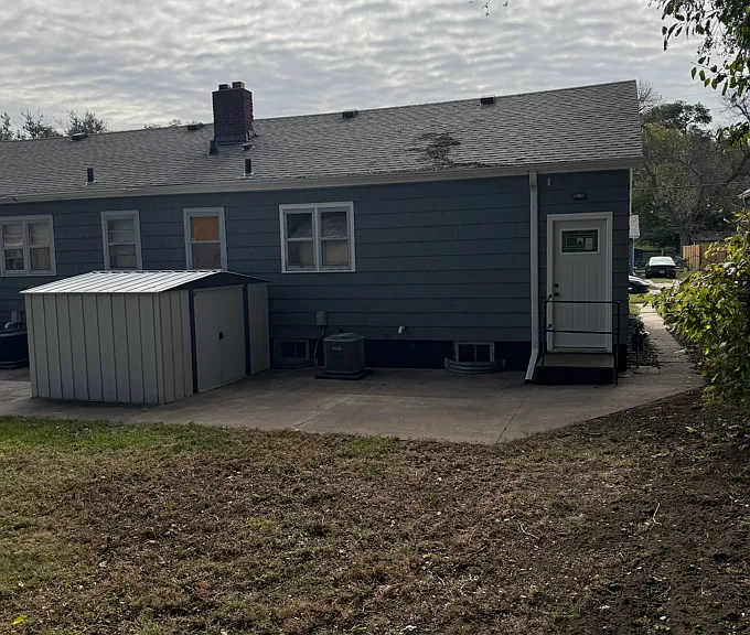 2611 W Highland Ave — Photo 17