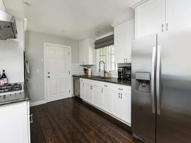 15 Harrison Way — Photo 6